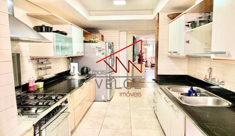 Apartamento à venda com 3 quartos, 190m² - Foto 20