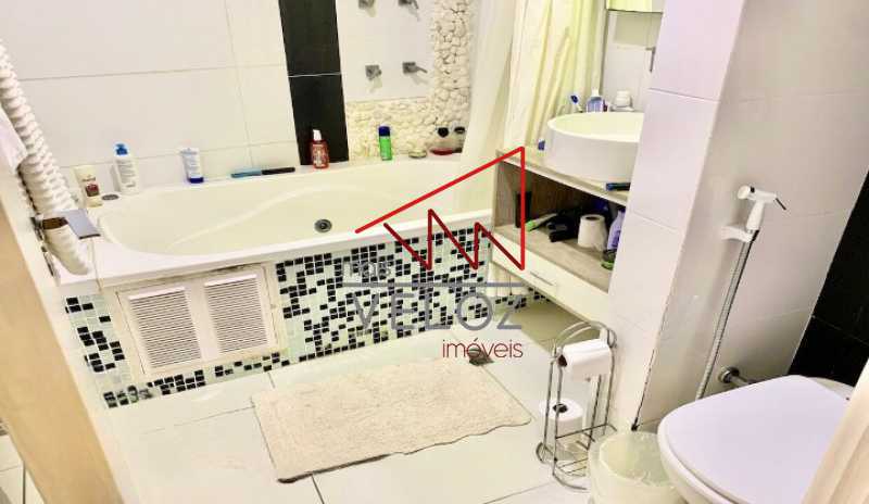 Apartamento à venda com 3 quartos, 190m² - Foto 25