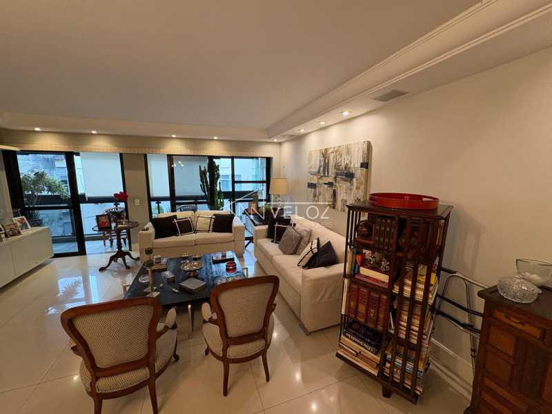 Apartamento à venda com 3 quartos, 104m² - Foto 1