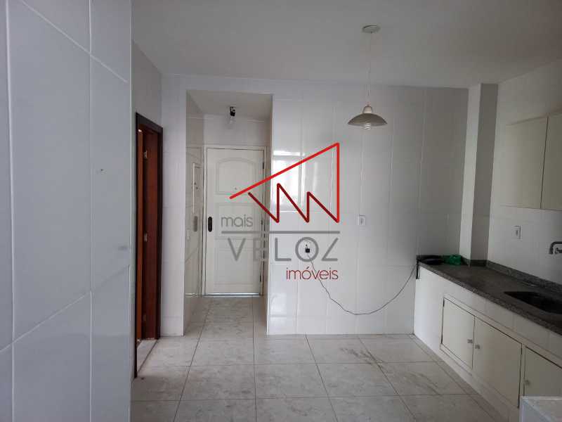 Apartamento à venda com 4 quartos, 150m² - Foto 13