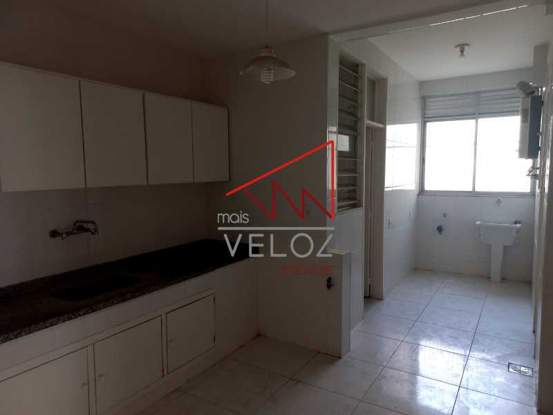 Apartamento à venda com 4 quartos, 150m² - Foto 15