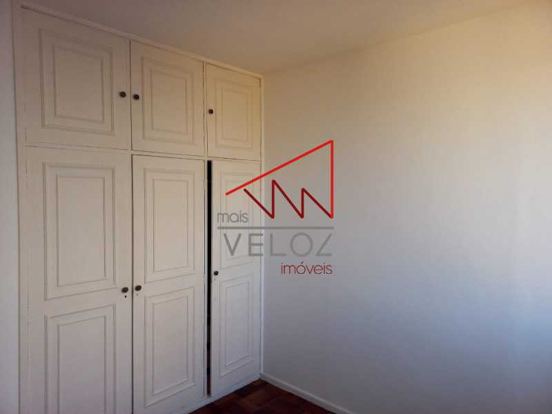 Apartamento à venda com 4 quartos, 150m² - Foto 18