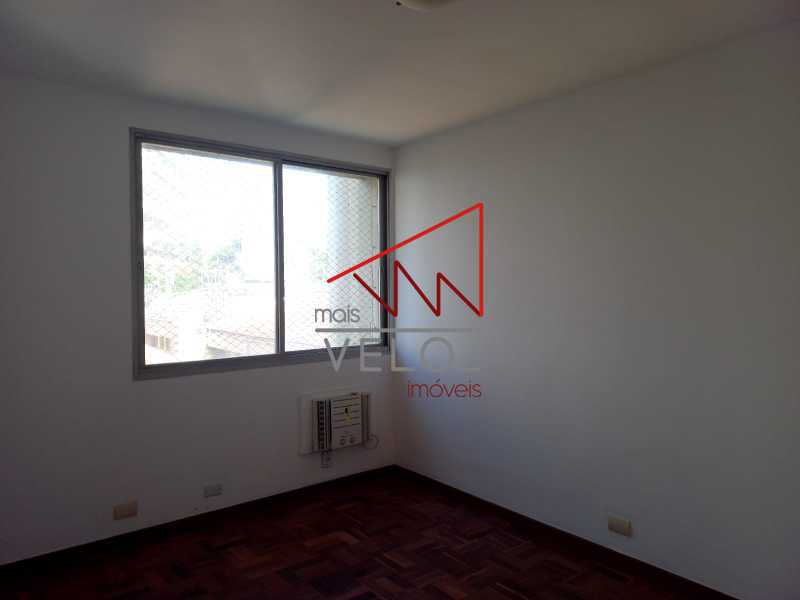 Apartamento à venda com 4 quartos, 150m² - Foto 11