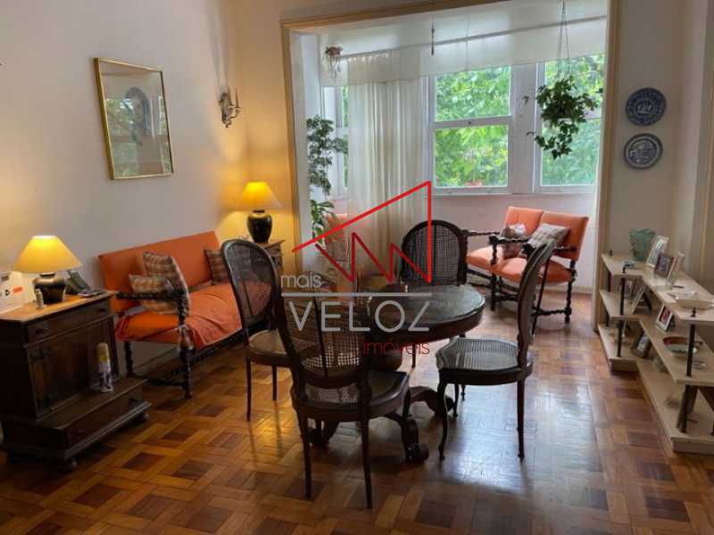 Apartamento à venda com 4 quartos, 150m² - Foto 1