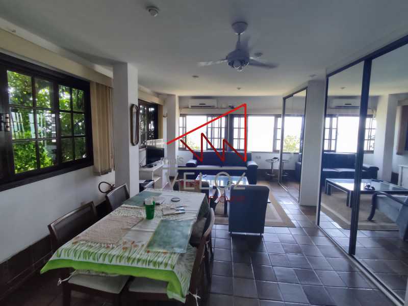 Casa à venda com 19 quartos, 900m² - Foto 12