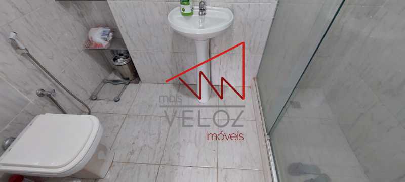 Apartamento à venda com 1 quarto, 40m² - Foto 18