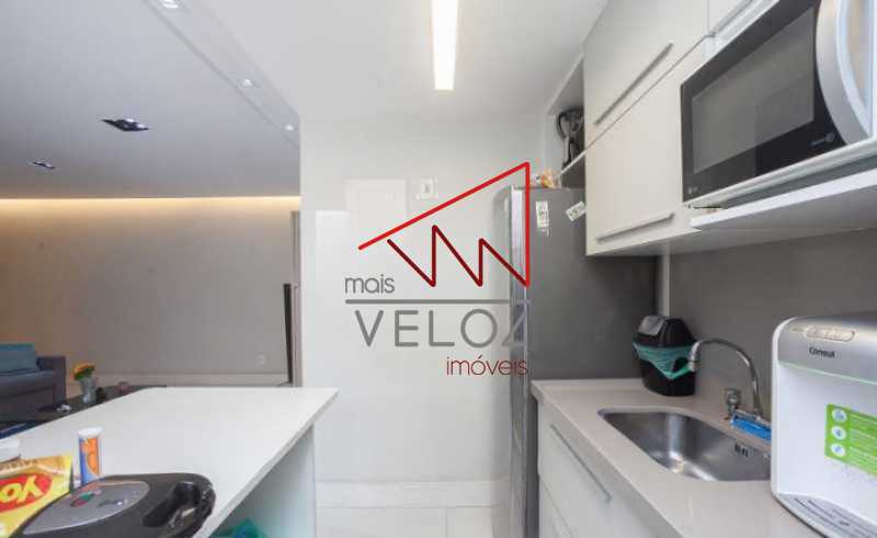 Apartamento à venda com 2 quartos, 82m² - Foto 9