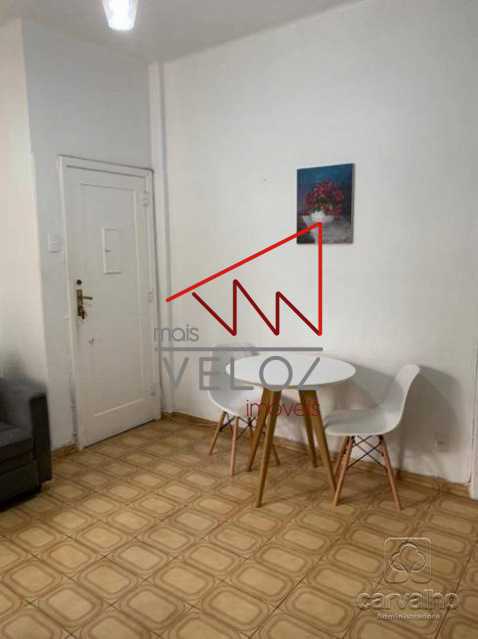 Apartamento à venda com 1 quarto, 35m² - Foto 2