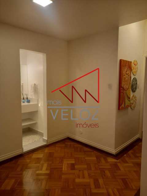 Apartamento à venda com 3 quartos, 95m² - Foto 4