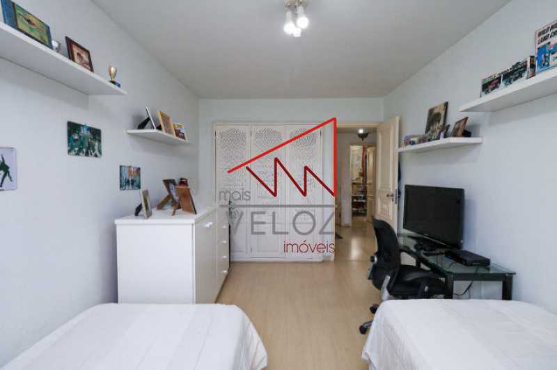 Apartamento à venda com 4 quartos, 141m² - Foto 17