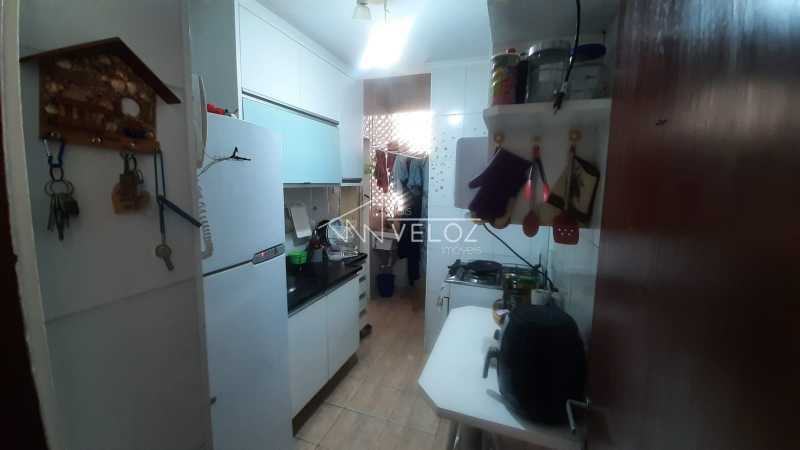 Apartamento à venda com 2 quartos, 65m² - Foto 12