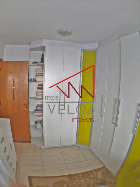 Apartamento à venda com 2 quartos, 60m² - Foto 15