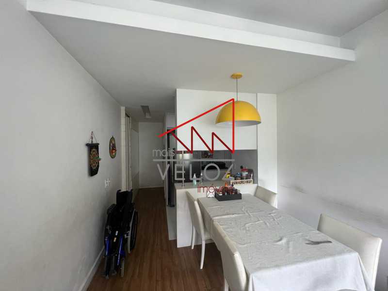 Apartamento à venda com 2 quartos, 82m² - Foto 1