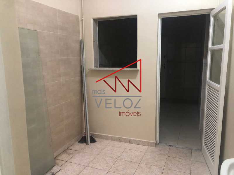 Apartamento à venda com 2 quartos, 70m² - Foto 25