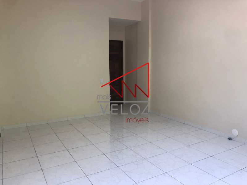 Apartamento à venda com 2 quartos, 70m² - Foto 27