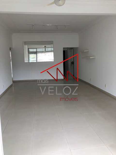 Cobertura à venda com 2 quartos, 60m² - Foto 4