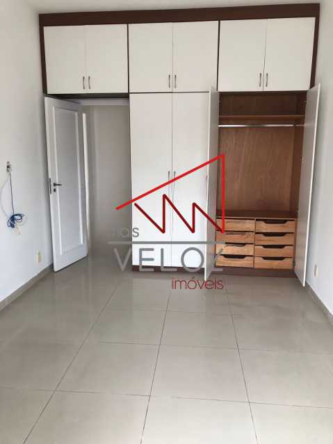 Cobertura à venda com 2 quartos, 60m² - Foto 6