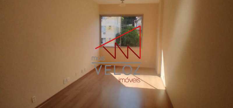 Apartamento à venda com 1 quarto, 55m² - Foto 1