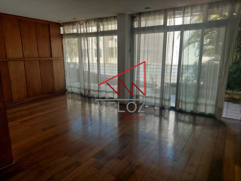 Apartamento à venda com 2 quartos, 131m² - Foto 1