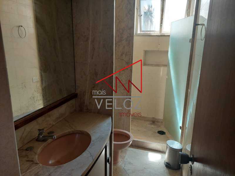 Apartamento à venda com 2 quartos, 131m² - Foto 18