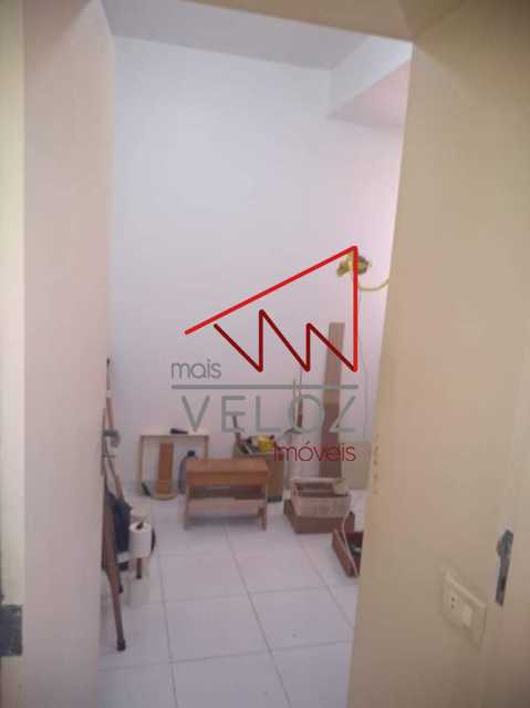 Apartamento à venda com 1 quarto, 60m² - Foto 9