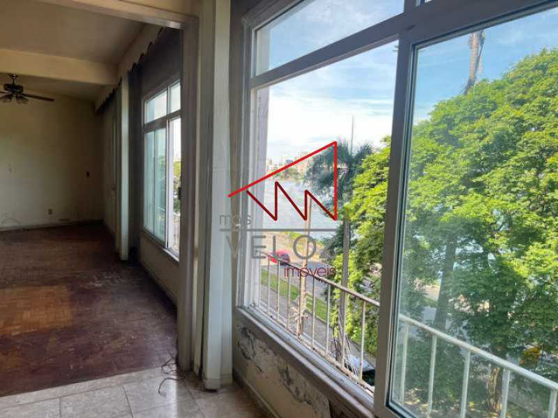 Apartamento à venda com 4 quartos, 223m² - Foto 4