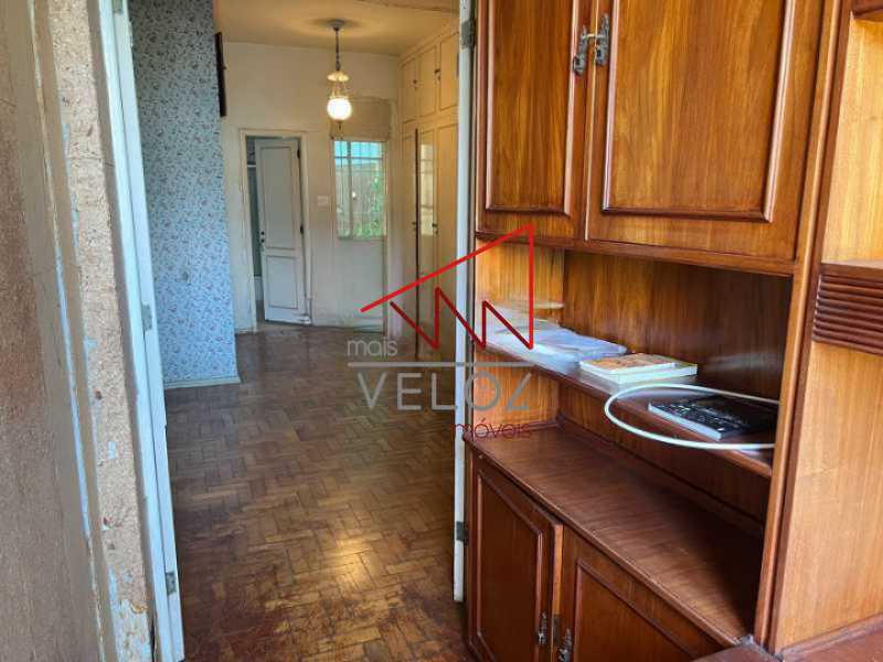 Apartamento à venda com 4 quartos, 223m² - Foto 12