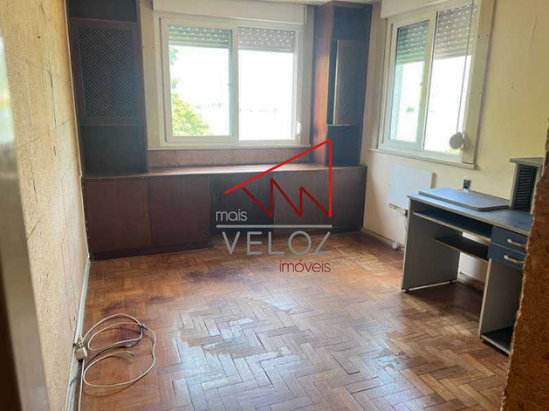 Apartamento à venda com 4 quartos, 223m² - Foto 13