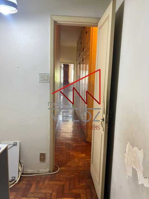 Apartamento à venda com 4 quartos, 223m² - Foto 18