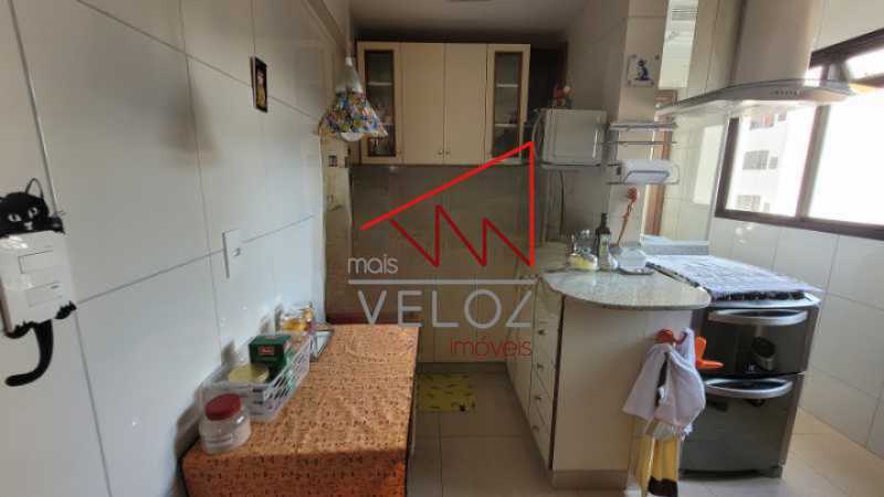 Cobertura à venda com 2 quartos, 141m² - Foto 10