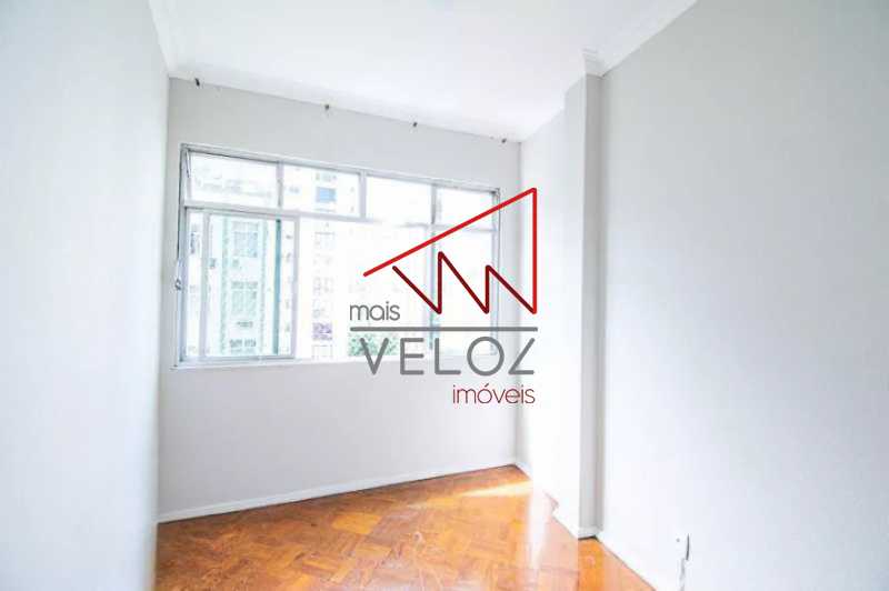 Apartamento à venda com 2 quartos, 65m² - Foto 3