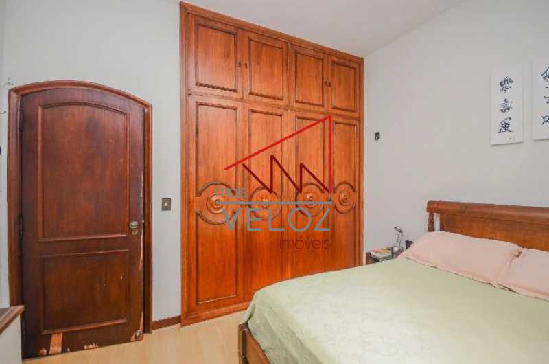 Apartamento à venda com 3 quartos, 123m² - Foto 11