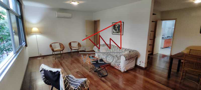 Apartamento à venda com 3 quartos, 130m² - Foto 3