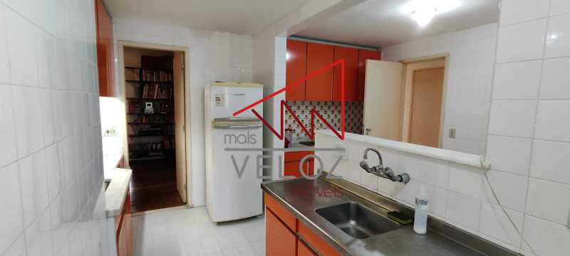 Apartamento à venda com 3 quartos, 130m² - Foto 7