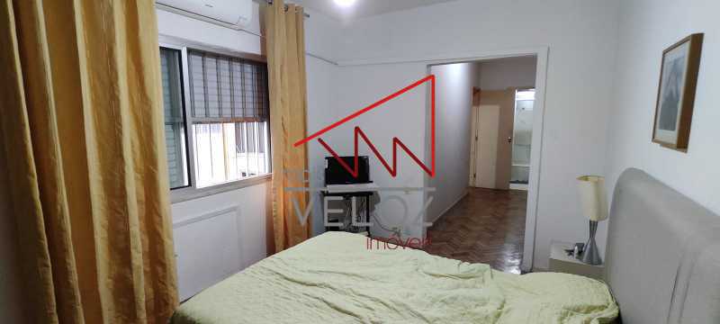 Apartamento à venda com 3 quartos, 130m² - Foto 15