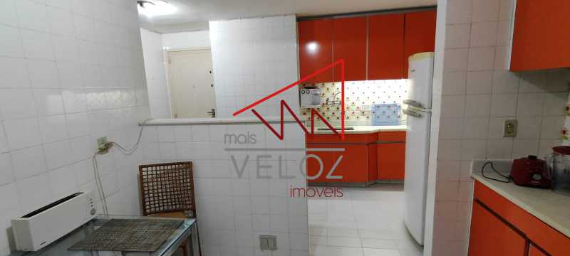 Apartamento à venda com 3 quartos, 130m² - Foto 18