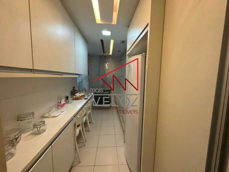 Apartamento à venda com 3 quartos, 120m² - Foto 19