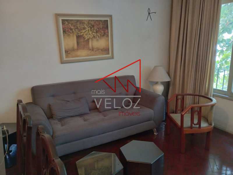 Apartamento à venda com 3 quartos, 149m² - Foto 4