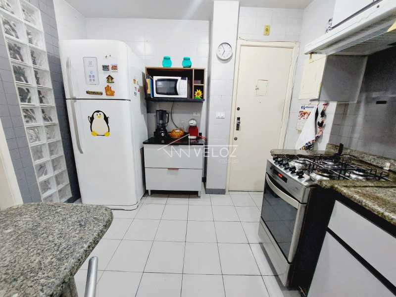 Apartamento à venda com 2 quartos, 93m² - Foto 20