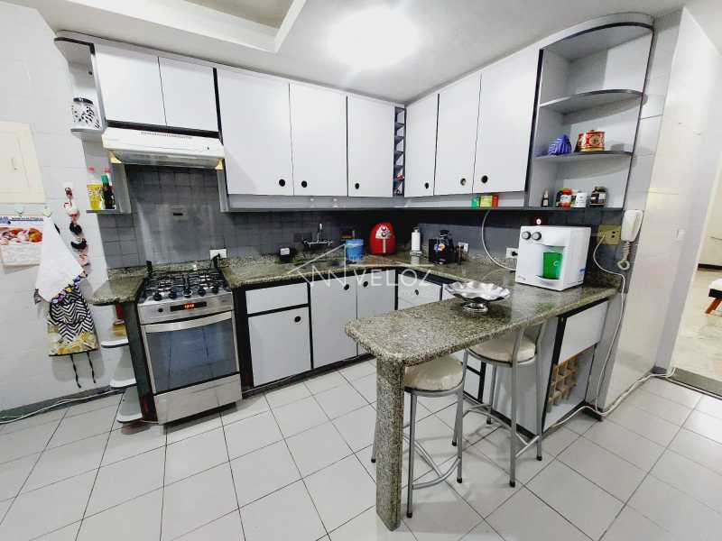 Apartamento à venda com 2 quartos, 93m² - Foto 18