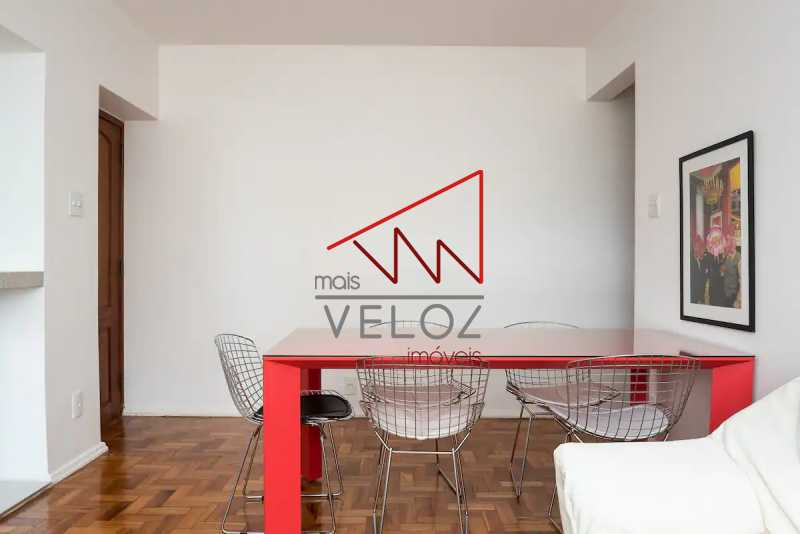 Apartamento à venda com 2 quartos, 60m² - Foto 2