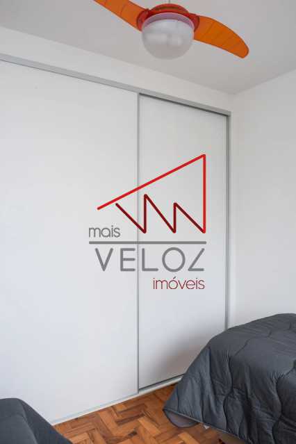 Apartamento à venda com 2 quartos, 60m² - Foto 21