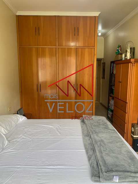 Apartamento à venda com 3 quartos, 135m² - Foto 22