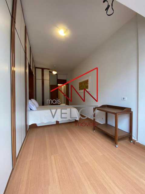 Apartamento à venda com 2 quartos, 80m² - Foto 11