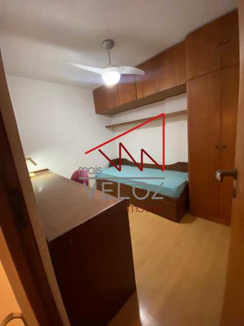 Apartamento à venda com 2 quartos, 80m² - Foto 17