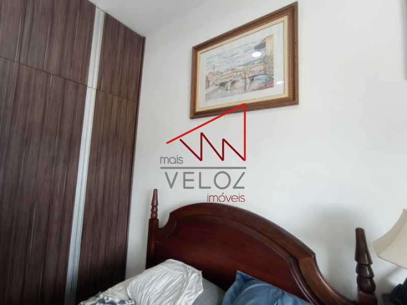 Apartamento à venda com 1 quarto, 53m² - Foto 18