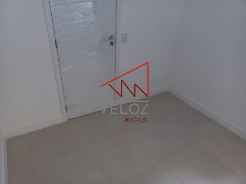 Apartamento à venda com 4 quartos, 199m² - Foto 17