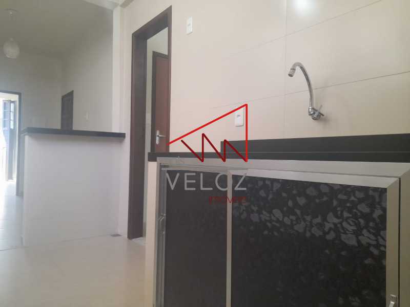 Apartamento à venda com 2 quartos, 63m² - Foto 15