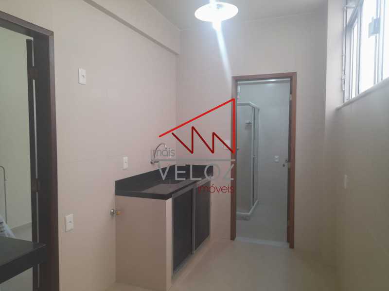 Apartamento à venda com 2 quartos, 63m² - Foto 25