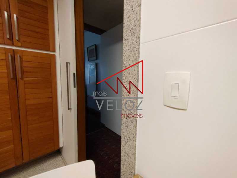 Apartamento à venda com 4 quartos, 260m² - Foto 14